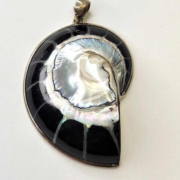 Nautilus Shell Pendant with 925 Sterling Silver- NEW! - Picture 8 of 14